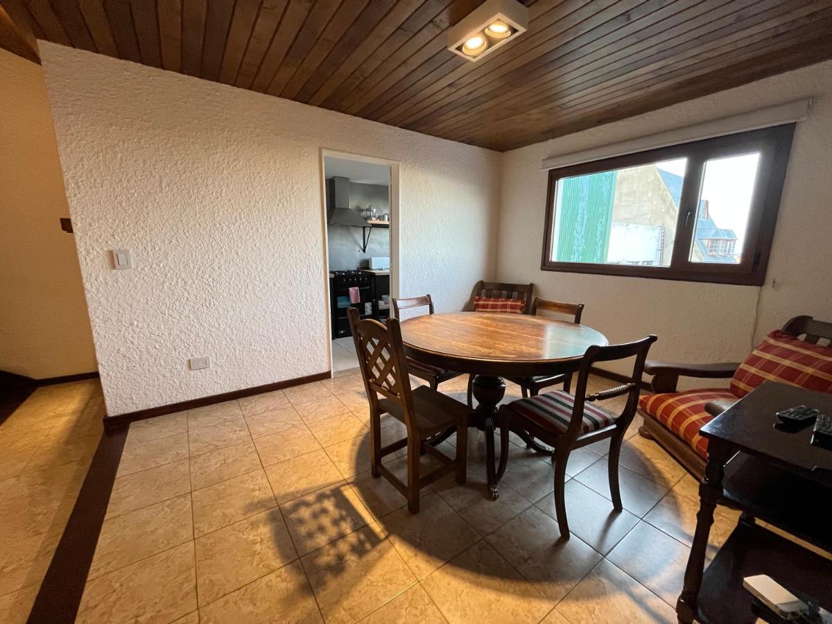 Departamentos San Martin Apartment Ushuaia Bagian luar foto